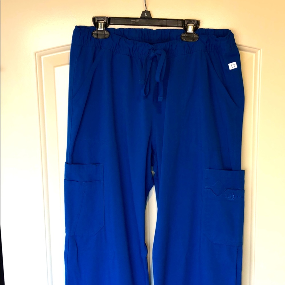 Sapphire Women’s Scrub Pants
